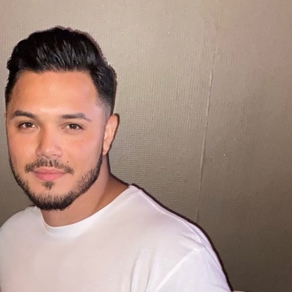 Meet your Posher, Joseph - Picture 2 of 2